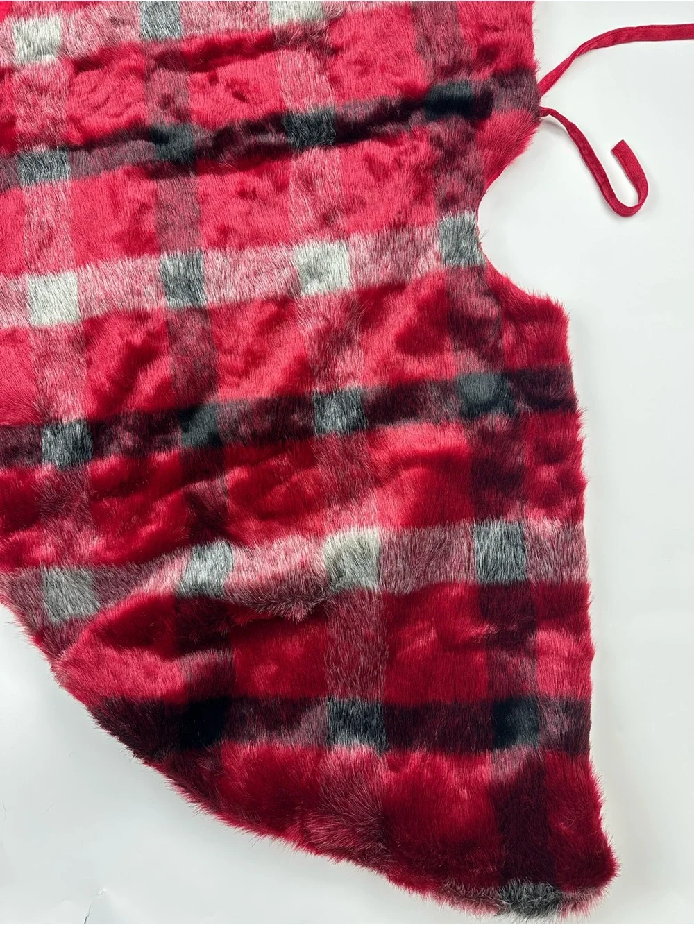 Well Dressed Home Luxury Plush Buffalo Plaid Faux Fur Christmas Tree Skirt